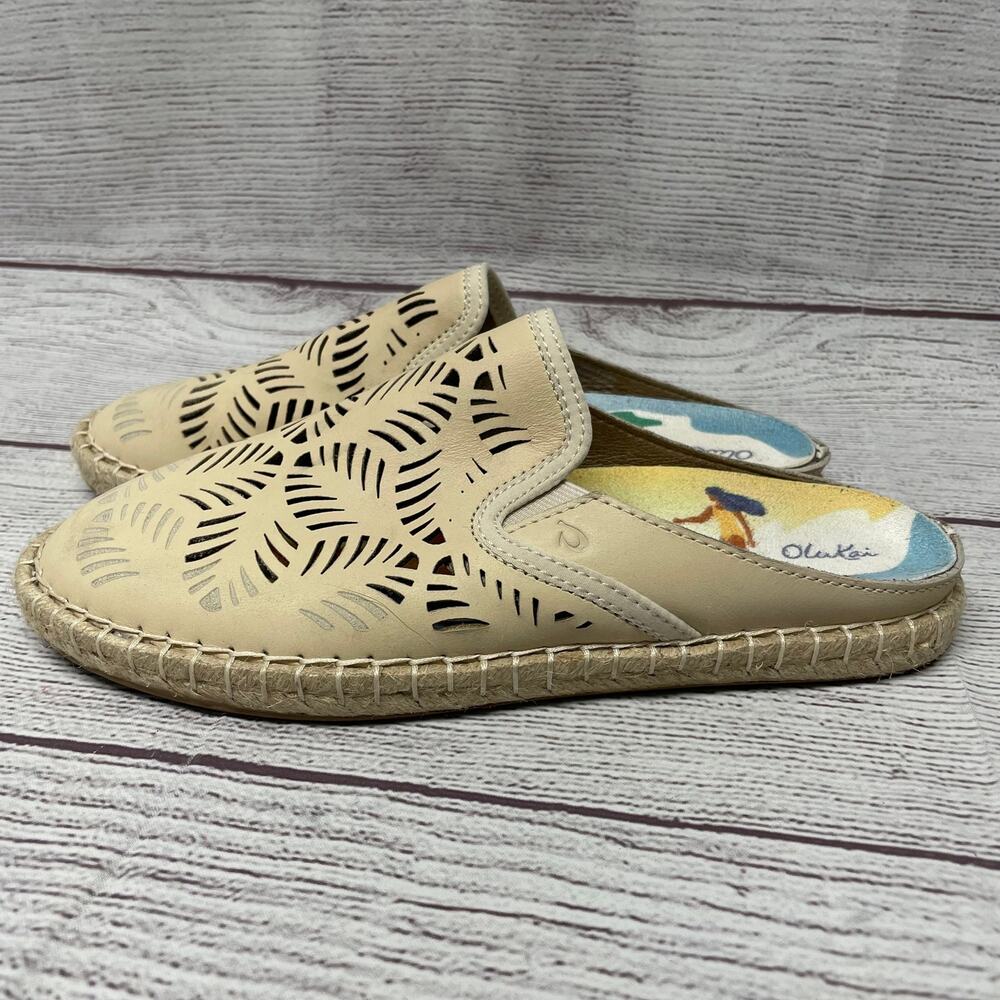OluKai Cream Flats with Woven Detailing
